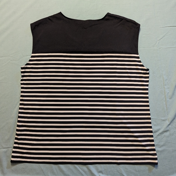 Calvin Klein sleeveless blouse 1X - Picture 3 of 3